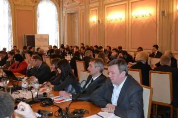 Конституційні вимоги самоорганізованих та самоврядних громад до найвищих керівників держави.
