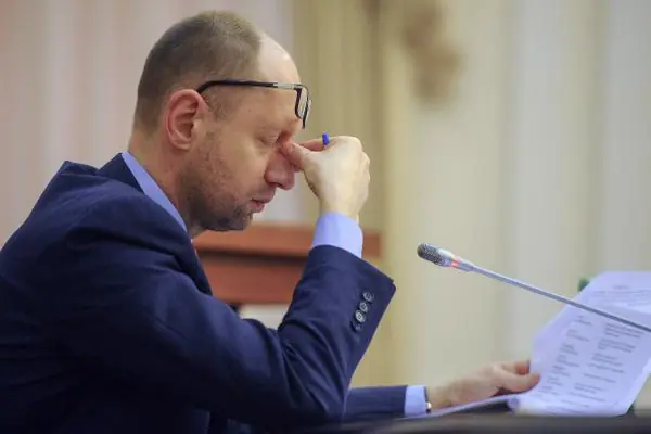 Для А. Яценюка СТРАТЕГІЯ припинення геноциду: досить брехати, красти, знущатись